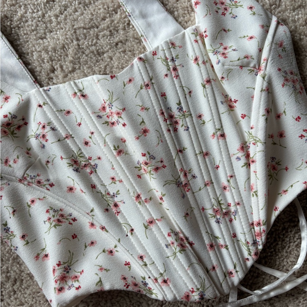 Windsor Floral Crop Top - White and Pink